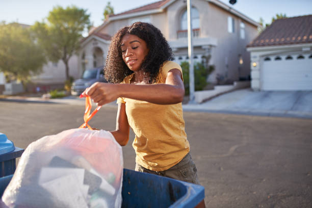 Best Affordable Junk Removal Services  in Mundelein, IL